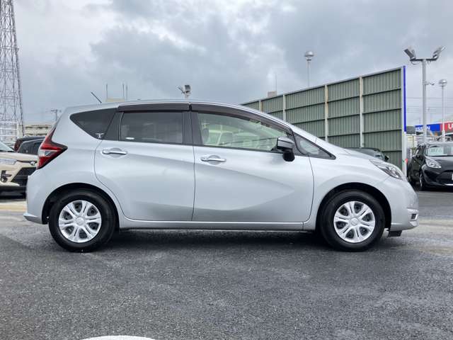 日産 ノート １．２ Ｘ H29年 (関東) 99