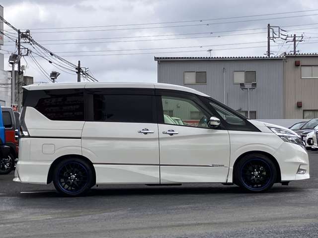 日産 セレナ １．２ Ｅ－ＰＯＷＥＲ ハイウェイスター Ｖ R1年 (関東) 99