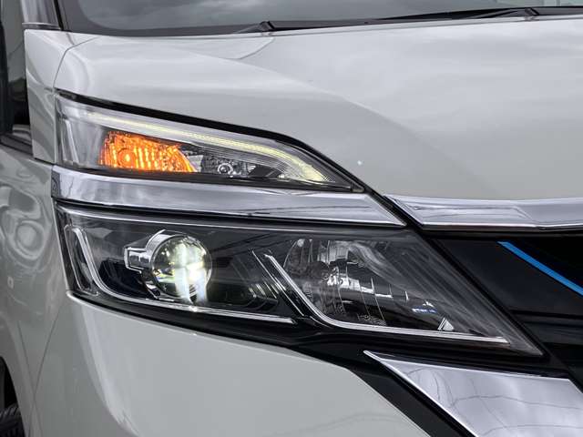 日産 セレナ １．２ Ｅ－ＰＯＷＥＲ ハイウェイスター Ｖ R1年 (関東) 99