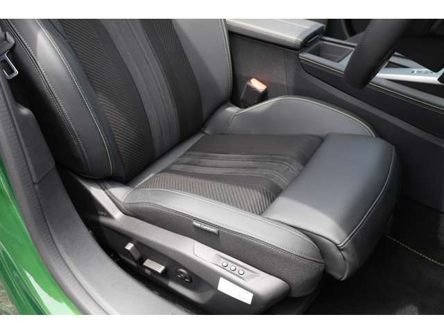 プジョー ３０８ ＧＴ　ピュアテックエディション R5年 (関東) 99
