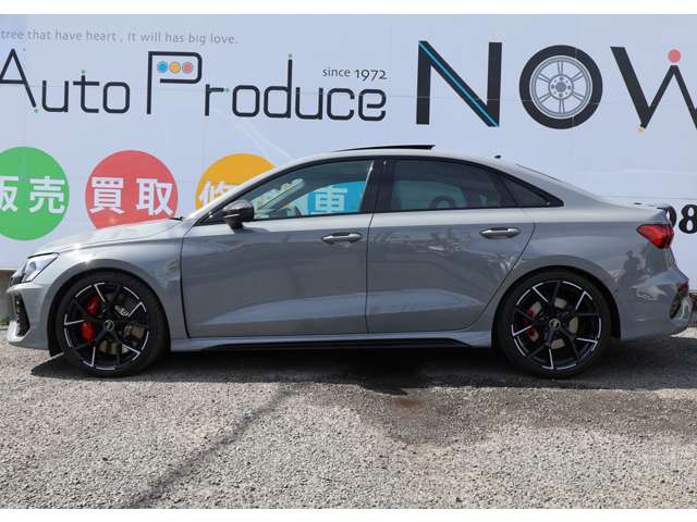 アウディ ＲＳ３　セダン ２．５ ４ＷＤ R4年 (関東) 99