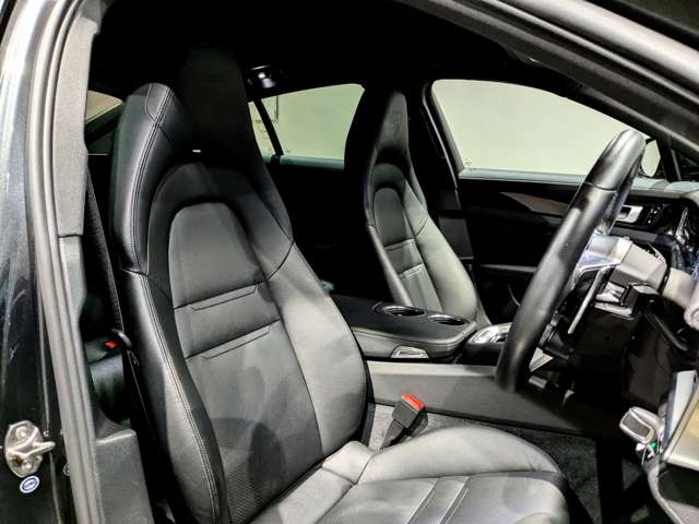 ポルシェ パナメーラ ３．０ ＰＤＫ H30年 (関東) 99
