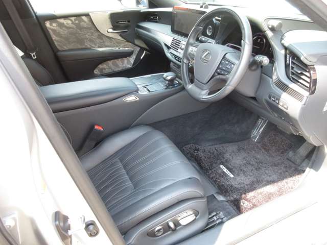 レクサス ＬＳ５００ｈ ５００Ｈ エグゼクティブ アドバンスト ドライブ ４ＷＤ R3年 (関東) 99