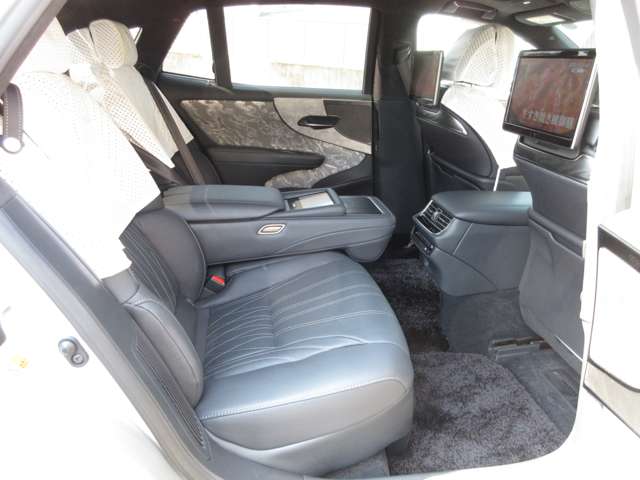 レクサス ＬＳ５００ｈ ５００Ｈ エグゼクティブ アドバンスト ドライブ ４ＷＤ R3年 (関東) 99