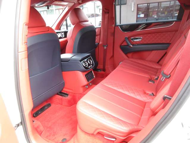 ベントレー ベンテイガ ６．０ ４ＷＤ H29年 (関東) 99