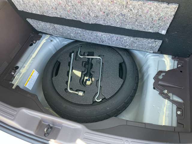 トヨタ スペイド １．５ Ｆ クイーン H27年 (東北) 99