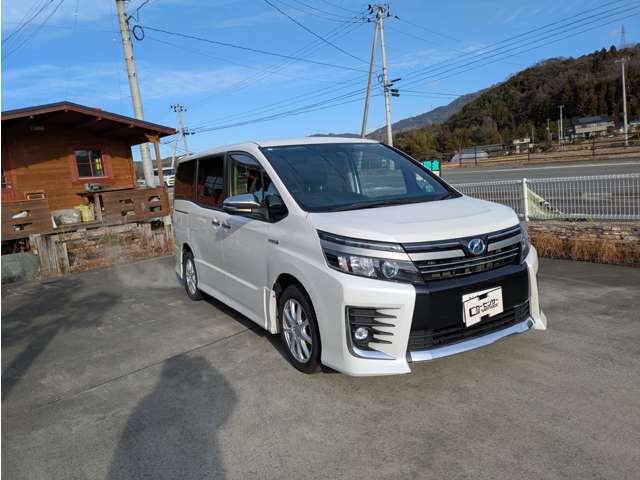 トヨタ ヴォクシー １．８ ハイブリッド ＺＳ 煌ＩＩ H28年 (東北) 99