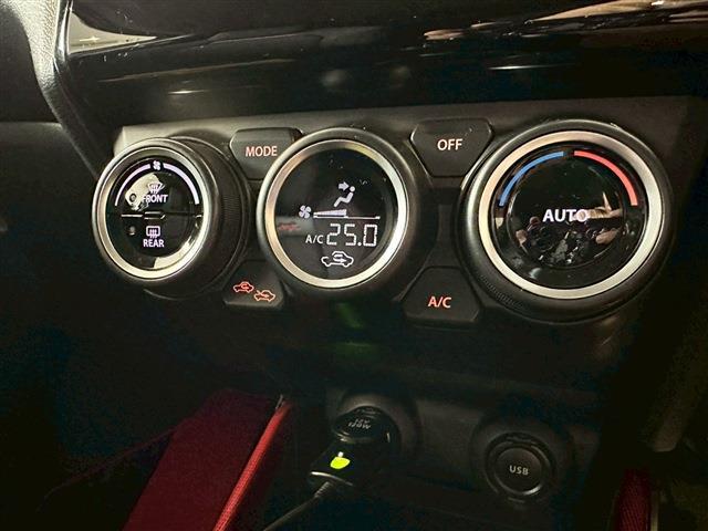 スズキ スイフト スポーツ １．４ R3年 (東海) 99