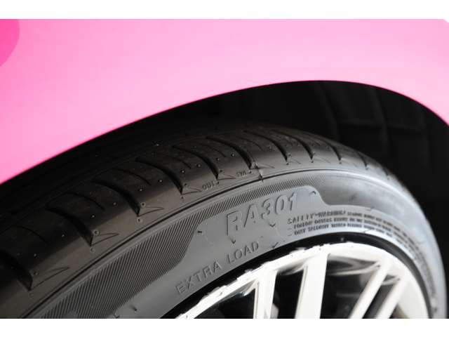 トヨタ クラウン　ハイブリッド ハイブリッド ２．５ Ｇ リボーン ピンク H25年 (関東) 99