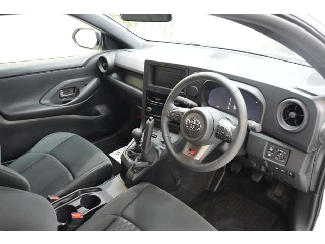トヨタ ＧＲヤリス １．６ ＲＣ ＋ エアロ パフォーマンス パッケージ ４ＷＤ R8年 (関東) 99