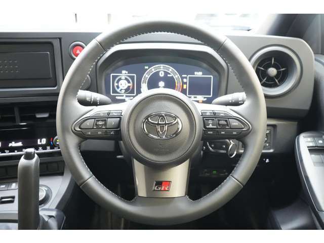 トヨタ ＧＲヤリス １．６ ＲＣ ＋ エアロ パフォーマンス パッケージ ４ＷＤ R8年 (関東) 99