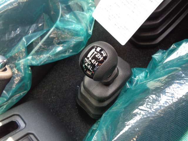 スズキ ジムニー　ノマド １．５ ＦＣ ４ＷＤ R8年 (関東) 99
