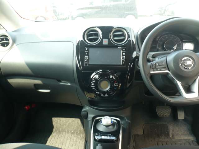 日産 ノート １．２ Ｅ－ＰＯＷＥＲ Ｘ H29年 (甲信越・北陸) 99