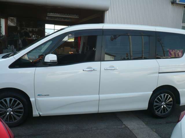 日産 セレナ ２．０ ハイウェイスター Ｓ－ＨＹＢＲＩＤ H26年 (甲信越・北陸) 99