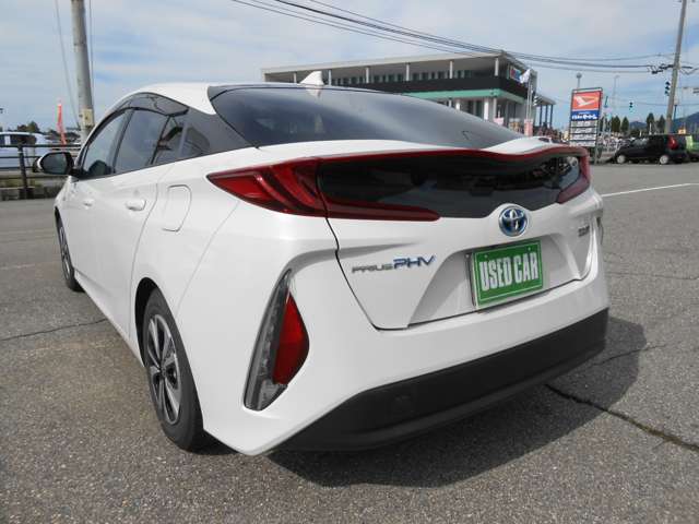 トヨタ プリウスＰＨＶ １．８ Ｓ ナビパッケージ H29年 (甲信越・北陸) 99