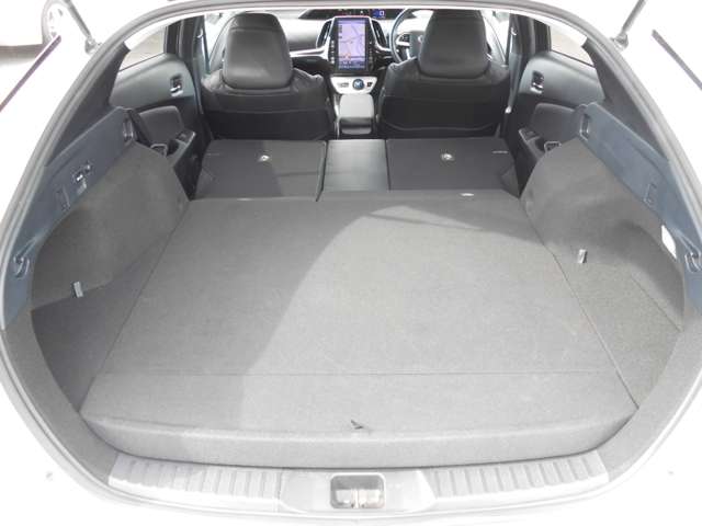 トヨタ プリウスＰＨＶ １．８ Ｓ ナビパッケージ H29年 (甲信越・北陸) 99