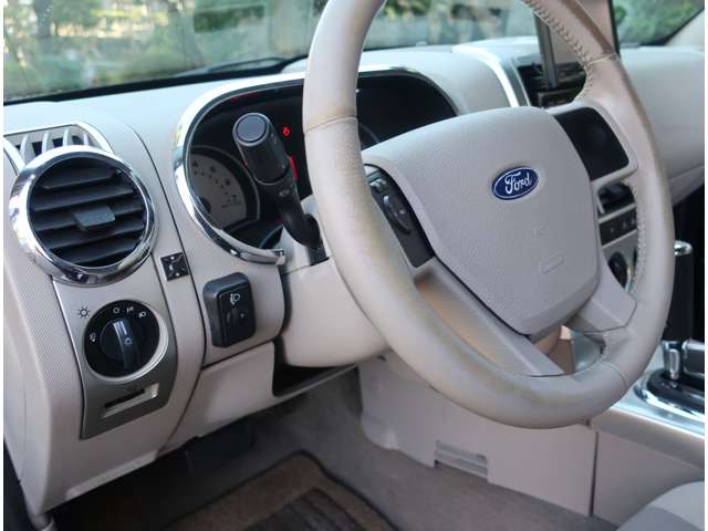 フォード エクスプローラー ＸＬＴ ４ＷＤ H18年 (関東) 99