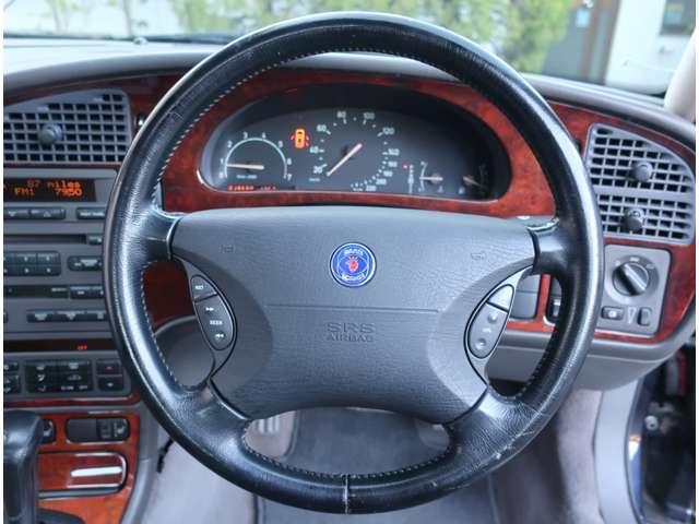 サーブ ９−５ ２．３ｔ H13年 (関東) 99