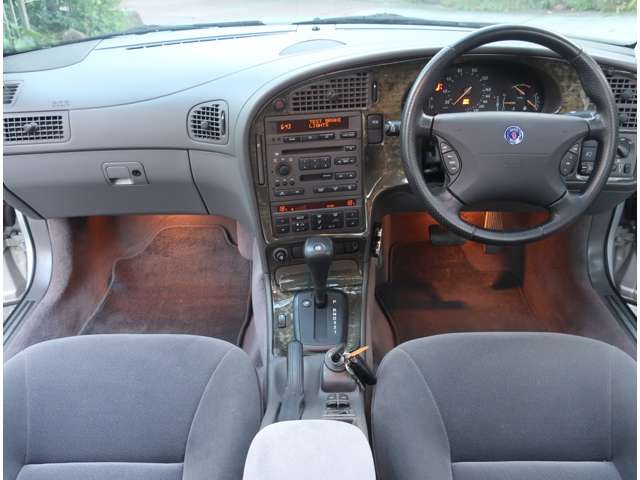 サーブ ９−５ ２．３ｔ H12年 (関東) 99