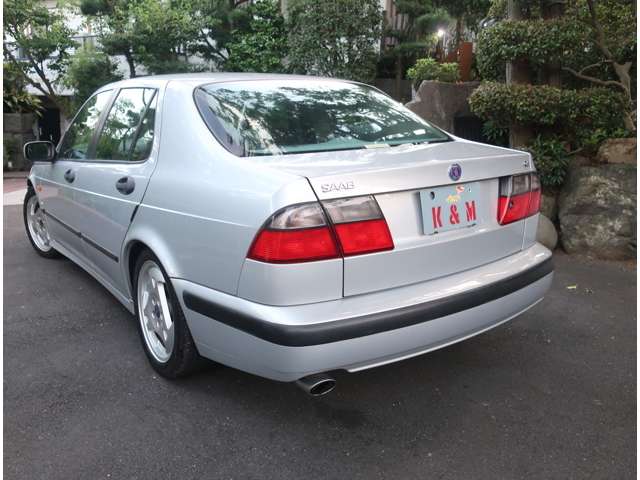 サーブ ９−５ ２．３ｔ H12年 (関東) 99