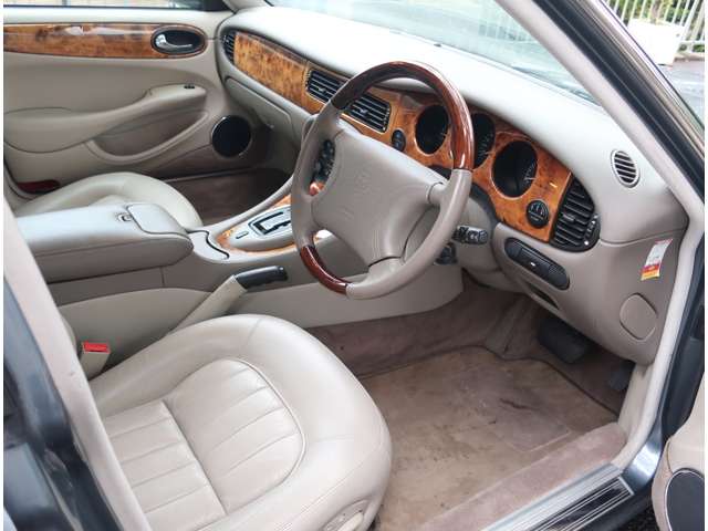 ジャガー ＸＪ ＸＪエグゼクティブ ４．０－Ｖ８ H10年 (関東) 99
