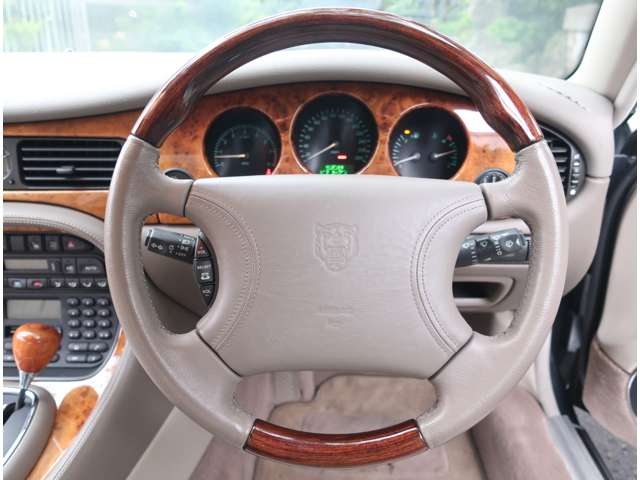 ジャガー ＸＪ ＸＪエグゼクティブ ４．０－Ｖ８ H10年 (関東) 99