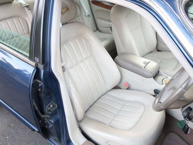 ジャガー ＸＪ ＸＪエグゼクティブ ４．０－Ｖ８ H11年 (関東) 99