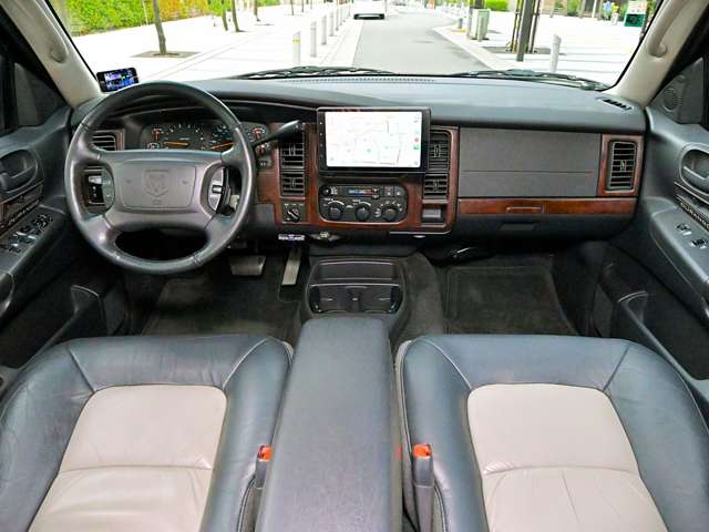 ダッジ デュランゴ Ｒ／Ｔ ５．９ Ｖ８ ４ＷＤ H13年 (関東) 99