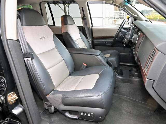 ダッジ デュランゴ Ｒ／Ｔ ５．９ Ｖ８ ４ＷＤ H13年 (関東) 99
