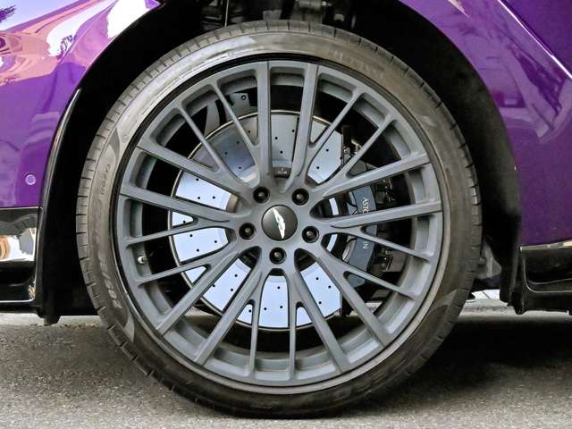 アストンマーティン ＤＢＸ ７０７ ４ＷＤ R6年 (関東) 99