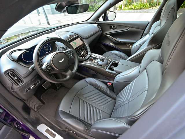 アストンマーティン ＤＢＸ ７０７ ４ＷＤ R6年 (関東) 99
