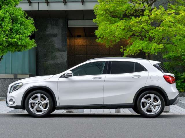 メルセデスベンツ ＧＬＡクラス ＧＬＡ２２０ ４マチック ４ＷＤ R1年 (関東) 99