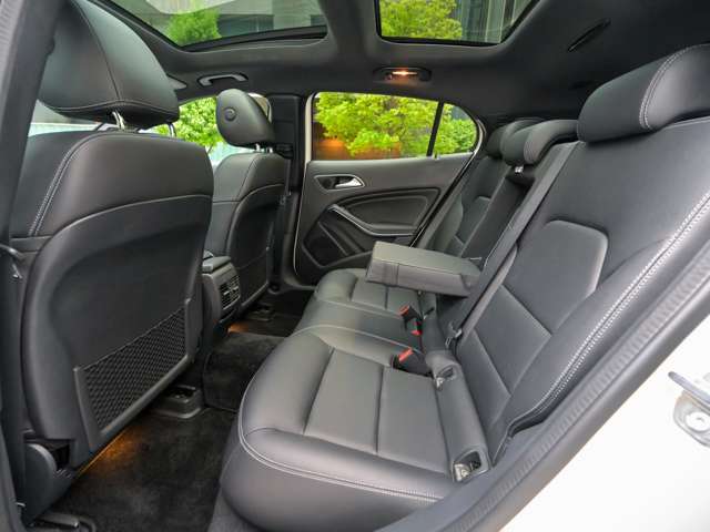 メルセデスベンツ ＧＬＡクラス ＧＬＡ２２０ ４マチック ４ＷＤ R1年 (関東) 99