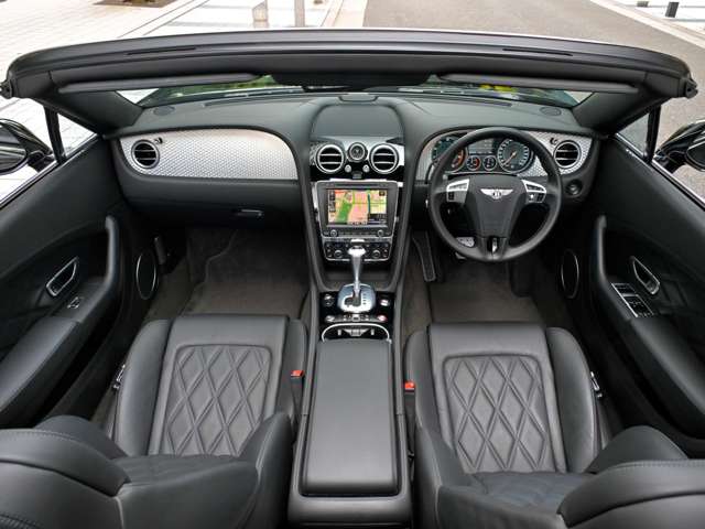 ベントレー コンチネンタルＧＴコンバーチブル Ｖ８ ４ＷＤ H26年 (関東) 99