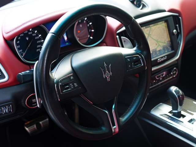 マセラティ ギブリ Ｓ Ｑ４ ４ＷＤ H26年 (関東) 99