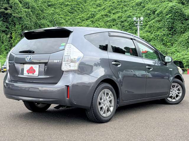 トヨタ プリウスΑ １．８ Ｓ チューン ブラック H25年 (東北) 99