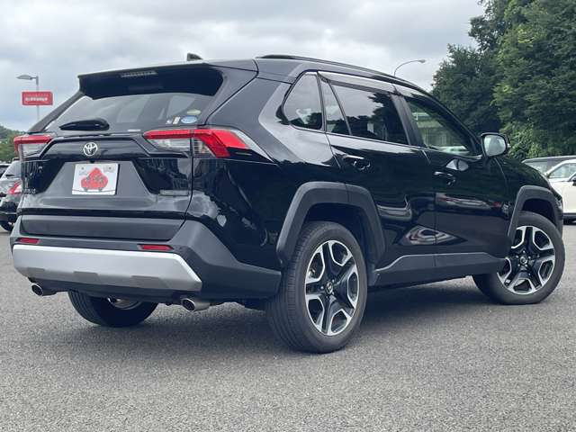 トヨタ ＲＡＶ４ ２．０ アドベンチャー ４ＷＤ R1年 (東北) 99