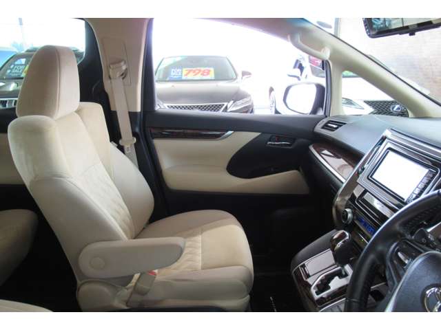 トヨタ ヴェルファイア ２．５ Ｘ ４ＷＤ H30年 (東北) 99