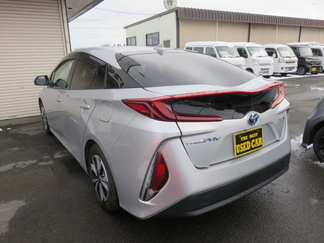 トヨタ プリウスＰＨＶ １．８ Ｓ ナビパッケージ H29年 (東北) 99