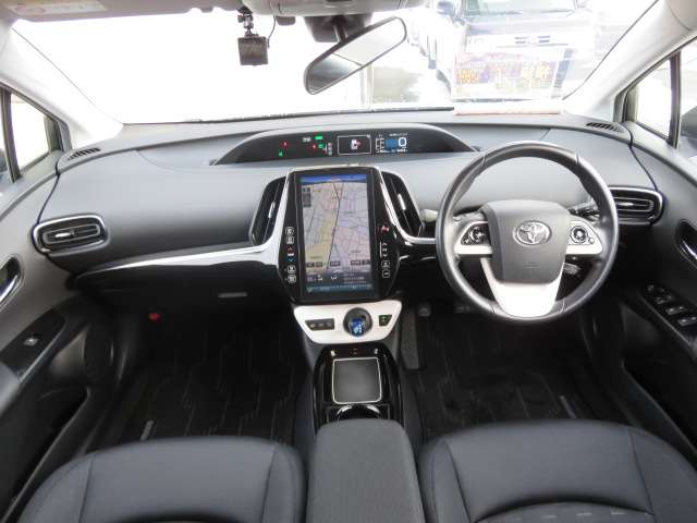 トヨタ プリウスＰＨＶ １．８ Ｓ ナビパッケージ H29年 (東北) 99