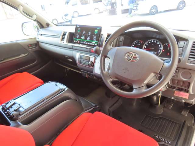 トヨタ ハイエースバン トイファクトリー R2年 (関東) 99