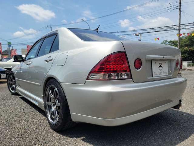トヨタ アルテッツァ ２．０ ＲＳ２００ Ｚエディション H10年 (関東) 99