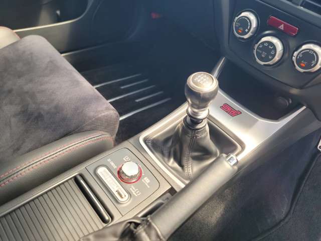 スバル インプレッサ ２．０ ＷＲＸ ４ＷＤ H25年 (関東) 99