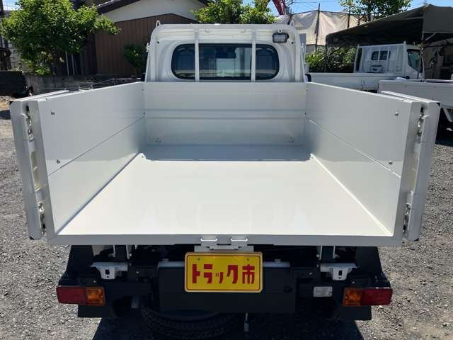 ダイハツ ハイゼットトラック ６６０ 清掃ダンプ 電動モーター式 １方開 ４ＷＤ R8年 (関東) 99