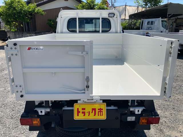 ダイハツ ハイゼットトラック ６６０ 清掃ダンプ 電動モーター式 １方開 ４ＷＤ R8年 (関東) 99