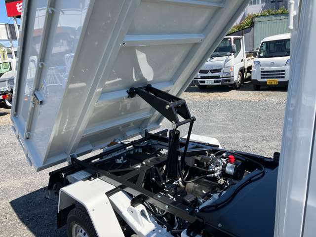 ダイハツ ハイゼットトラック ６６０ 清掃ダンプ 電動モーター式 １方開 ４ＷＤ R8年 (関東) 99