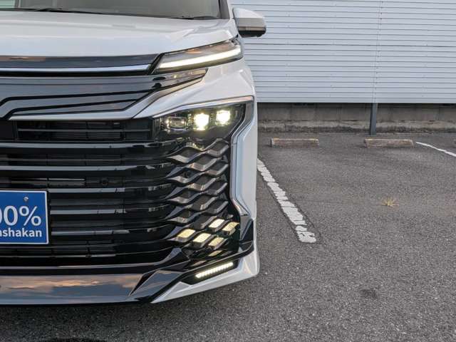 トヨタ ヴォクシー １．８ ハイブリッド Ｓ－Ｚ R8年 (関東) 99