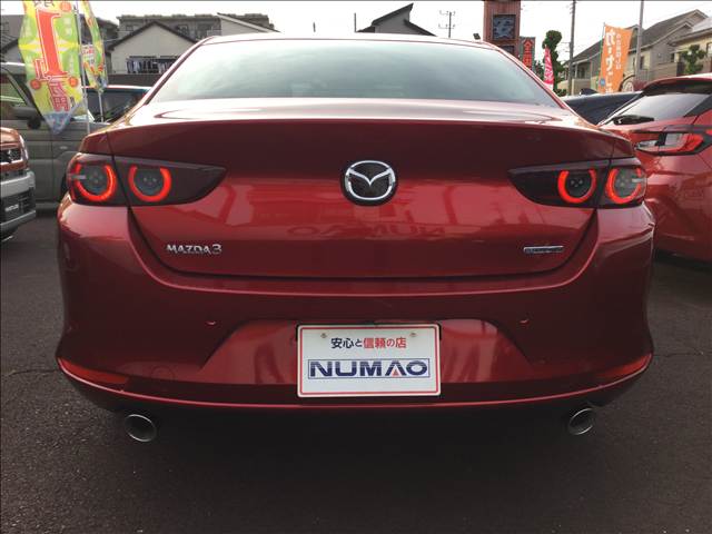 マツダ ＭＡＺＤＡ３　セダン ２．０ Ｘ Ｌパッケージ R3年 (関東) 99