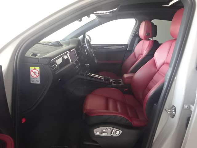 ポルシェ マカン Ｓ ＰＤＫ ４ＷＤ R5年 (甲信越・北陸) 99