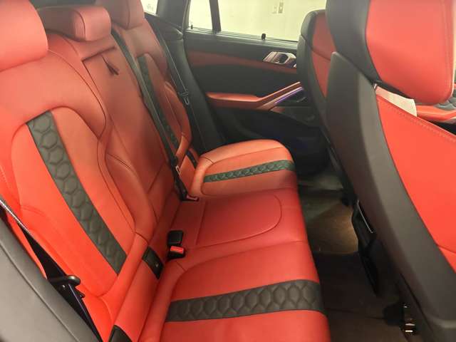 ＢＭＷ Ｘ６　Ｍ コンペティション ４ＷＤ R4年 (近畿) 99